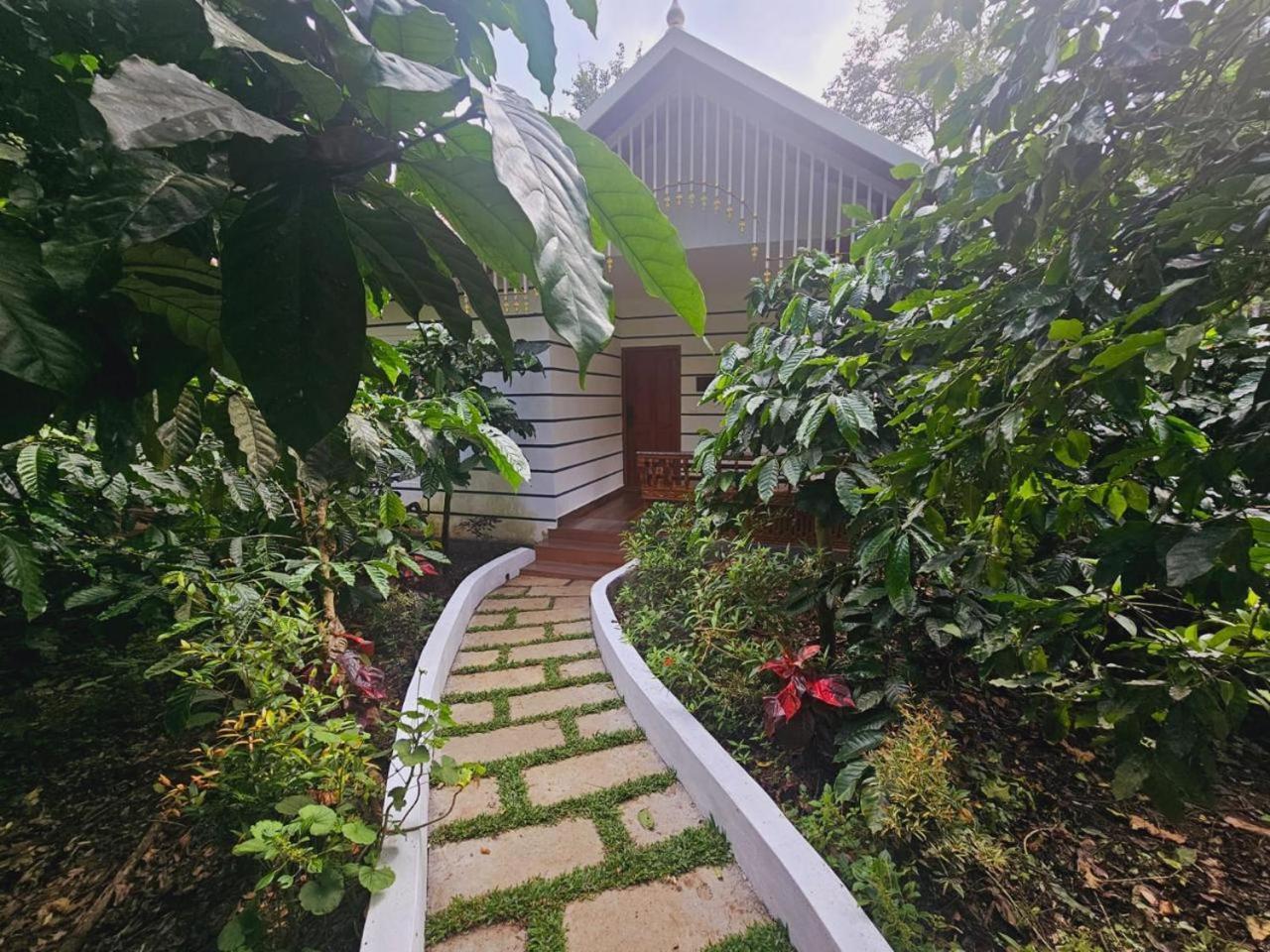 Coorg Orange Blossom Resort And Spa Suntikoppa Zewnętrze zdjęcie